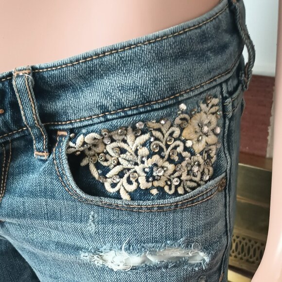 Abercrombie & Fitch Distressed Skinny Jeans 2 Embellished Low Rise Pants - Picture 8 of 14